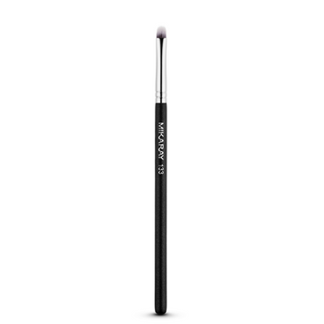 SMALL HEAD MAKEUP BRUSH No. 133
